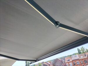 Zonnescherm met ledverlichting